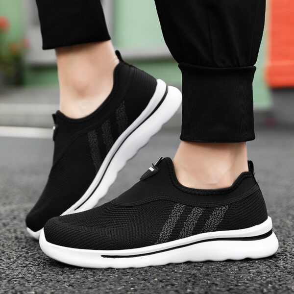 Buy Men's Old Beijing Cloth Shoes Slip-on Soft Bottom Non-slip - High-Quality & Affordable